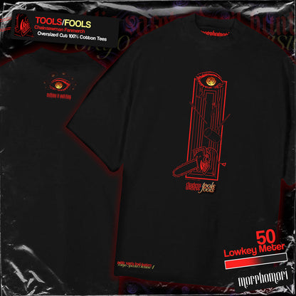 Chainsaw Man - Makima is Watching (Oversized Cut Tee)